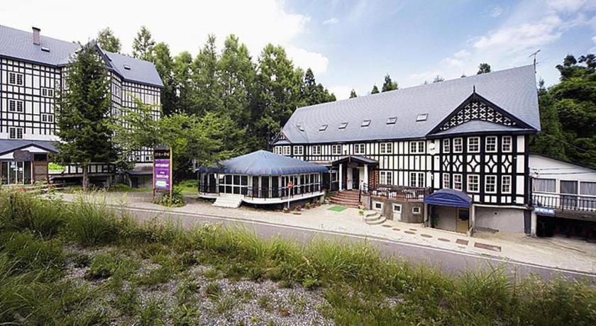 Hakuba Sun Valley Hotel Exterior photo